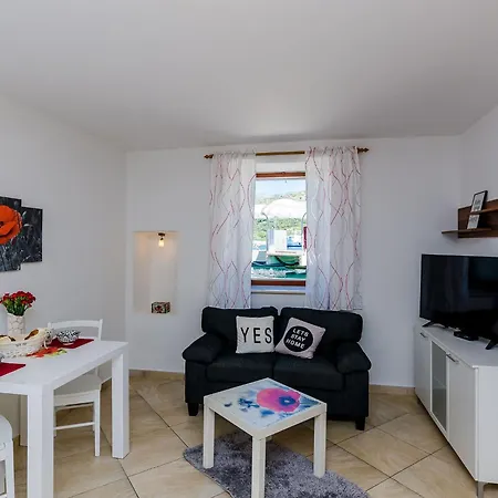 Orka - Studio 2 Adults Apartman